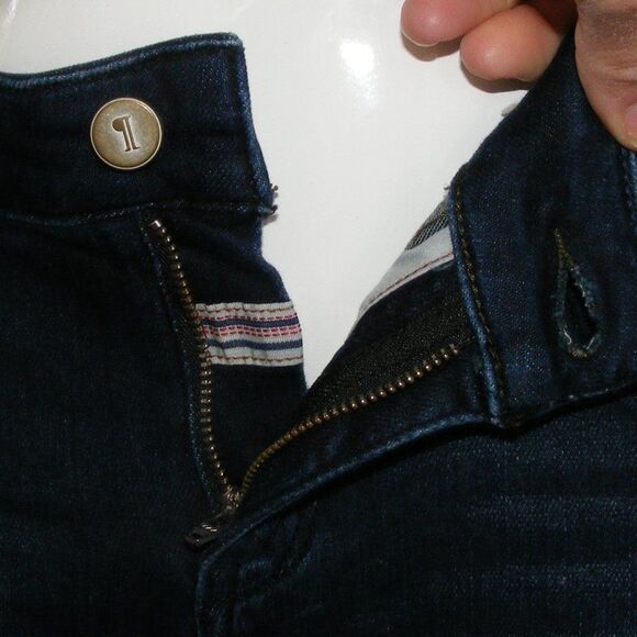 PILCRO/ANTHRO Jean Shorts, 27, Stet, Rolled Cuffs, Zipper fly, Pockets, Blue - Picture 6 of 11
